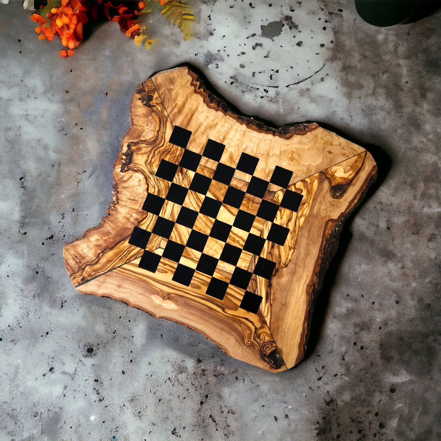 Live Edge Olive Wood & Epoxy Chess Board - 32 pieces - Black