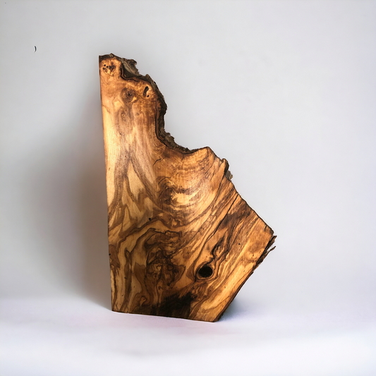 Olive Wood Charcuterie 15" / 10 - 7 - 3"